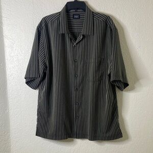 Haggar Black and Gray Striped Casual Button-Down Shirt